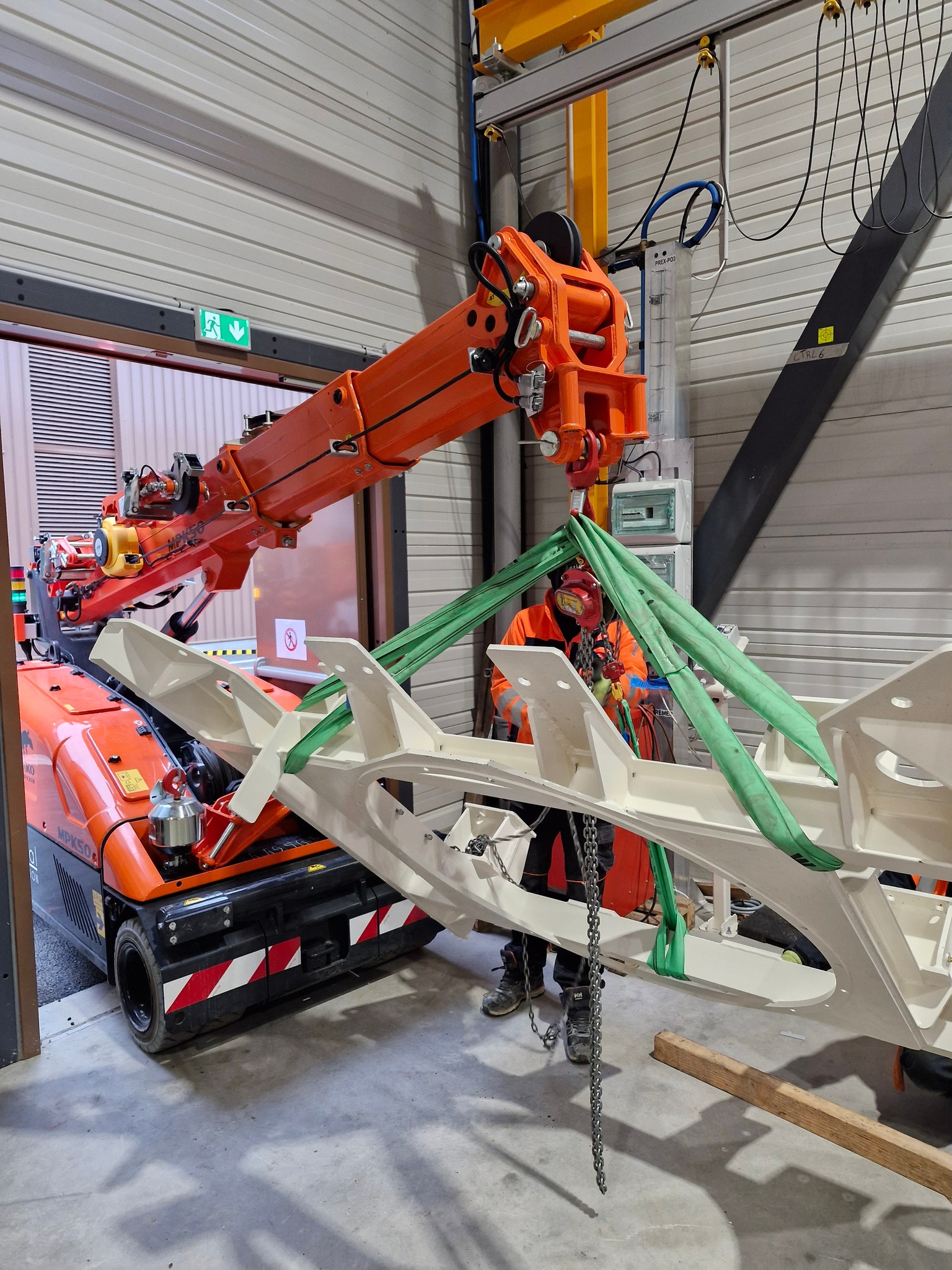 sfvjxo8yqft2x8las20241216093950